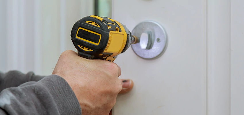 Street Locksmith For Smart Lock Repair in Mission Viejo, CA